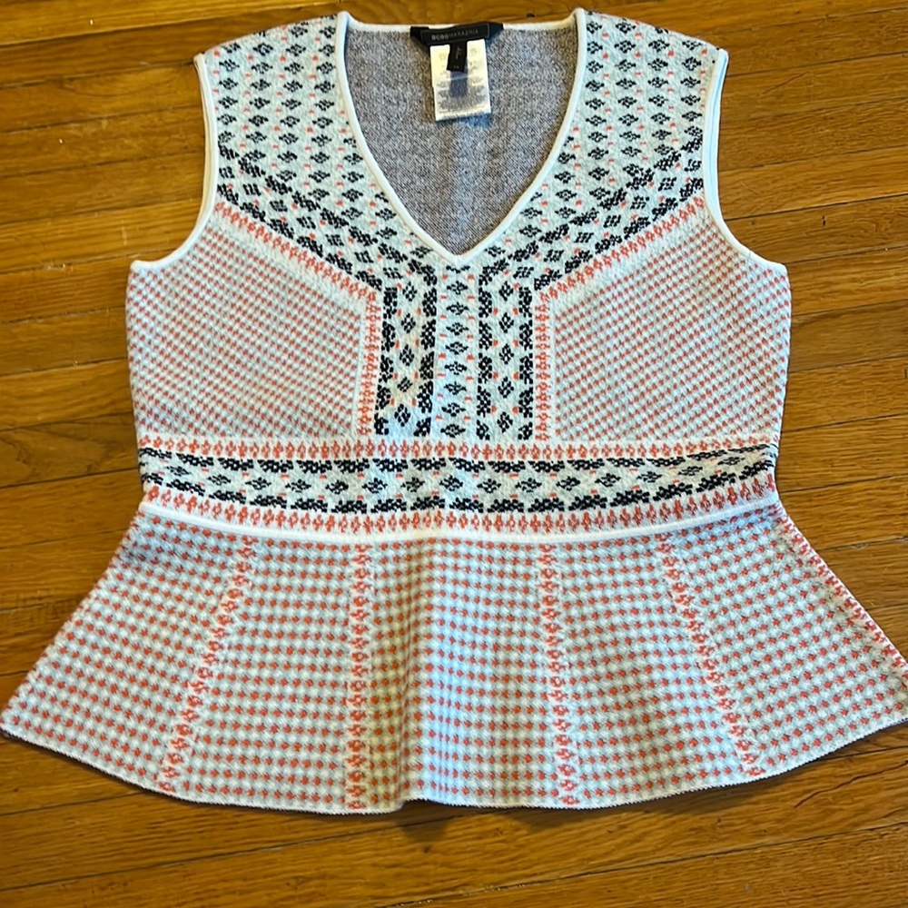 BCBG super cute women size xs NWOT never worn